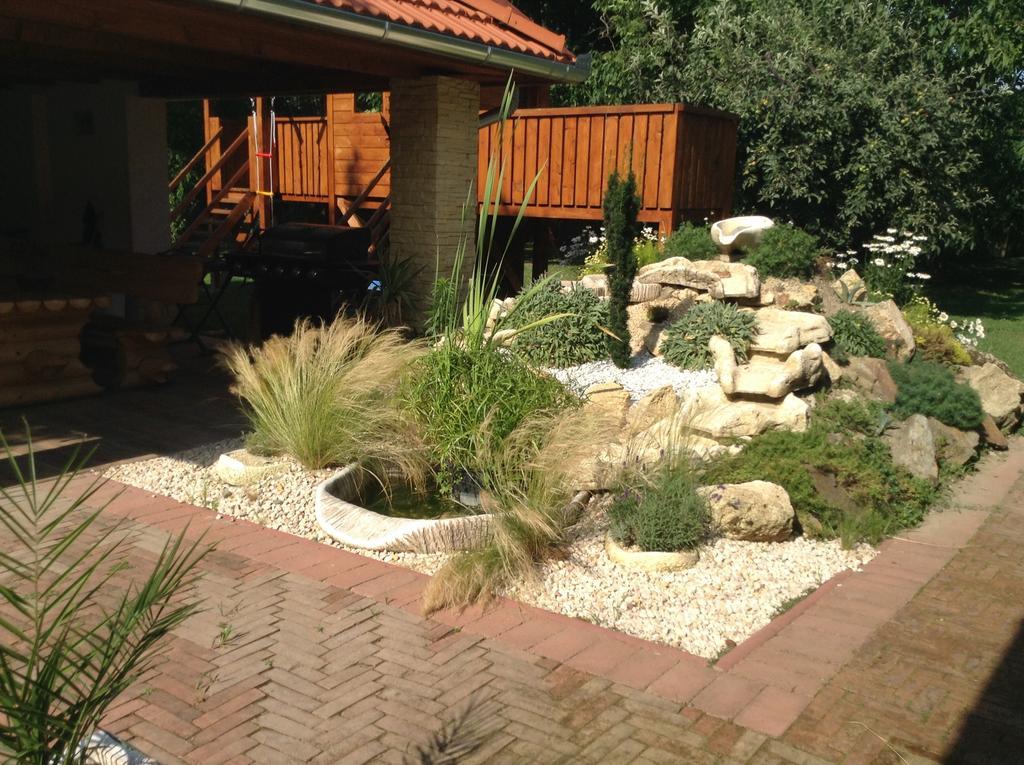Ferienwohnung Bornemisza Kuria Tiszabecs Exterior foto